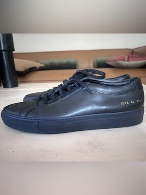 Common Projects Black Leather Achilles Low
